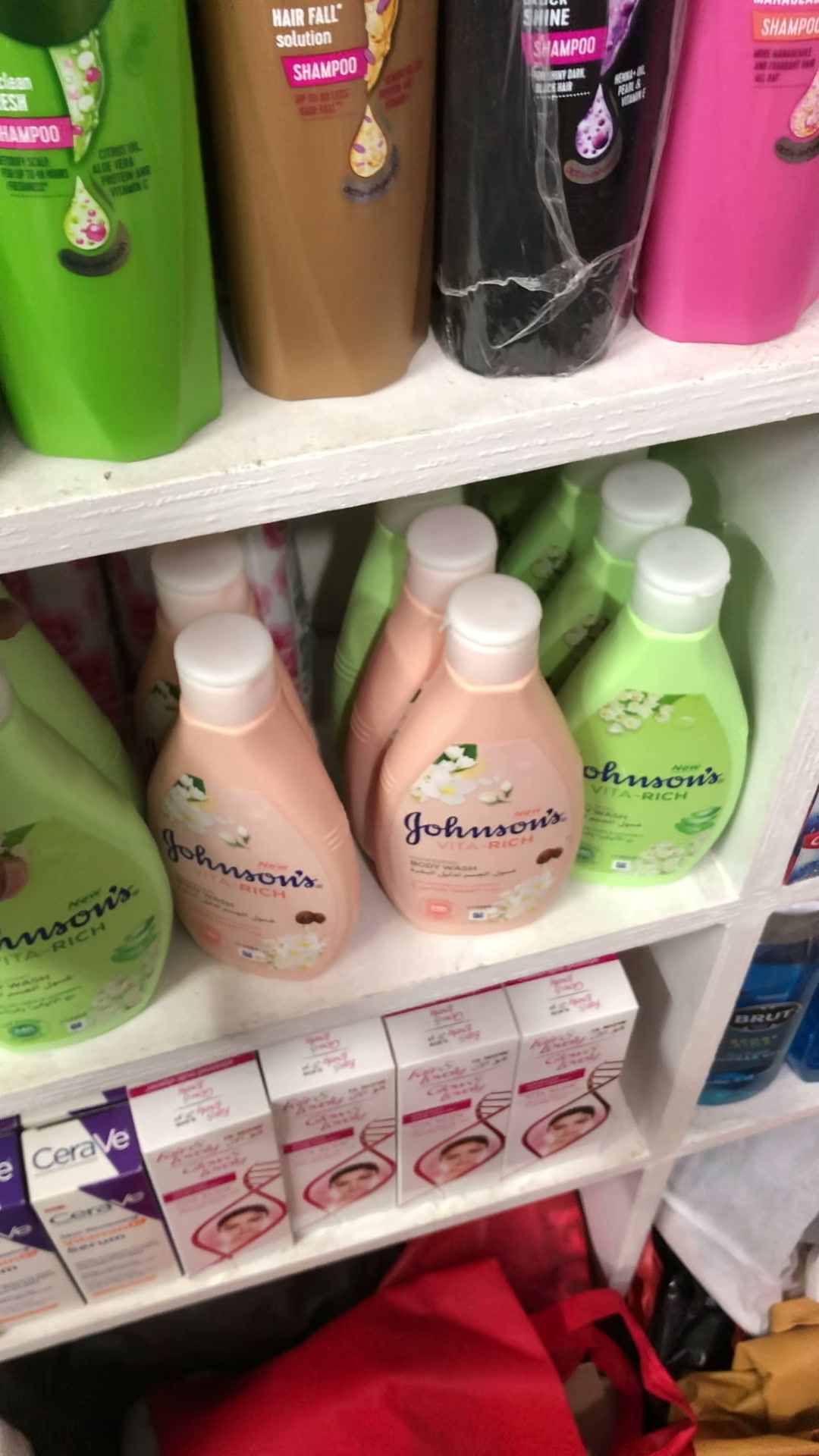 Johnson's Vita-Rich Revitalizing Body Wash 400ml - Price in Bangladesh