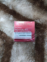 L’Oreal Paris Revitalift Face Contours and Neck Cream 50ml: Enhance Your Skin with Youthful Vibrance - Best Price in Bangladesh | Shampoobd