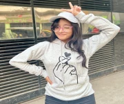 6 color Girls/ ladies new fashionable winter cute hoddy ( yellow + pink + blue + black + marun + Ash color) - Price in Bangladesh