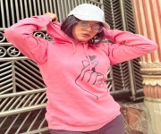 6 color Girls/ ladies new fashionable winter cute hoddy ( yellow + pink + blue + black + marun + Ash color) - Price in Bangladesh - Best Price in Bangladesh | ShampoBD
