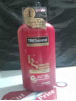 TRESemme Keratin Smooth Shampoo - 946 ML