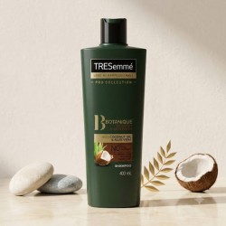 TRESemmé Botanique Shampoo with Coconut & Aloe Vera 400ml