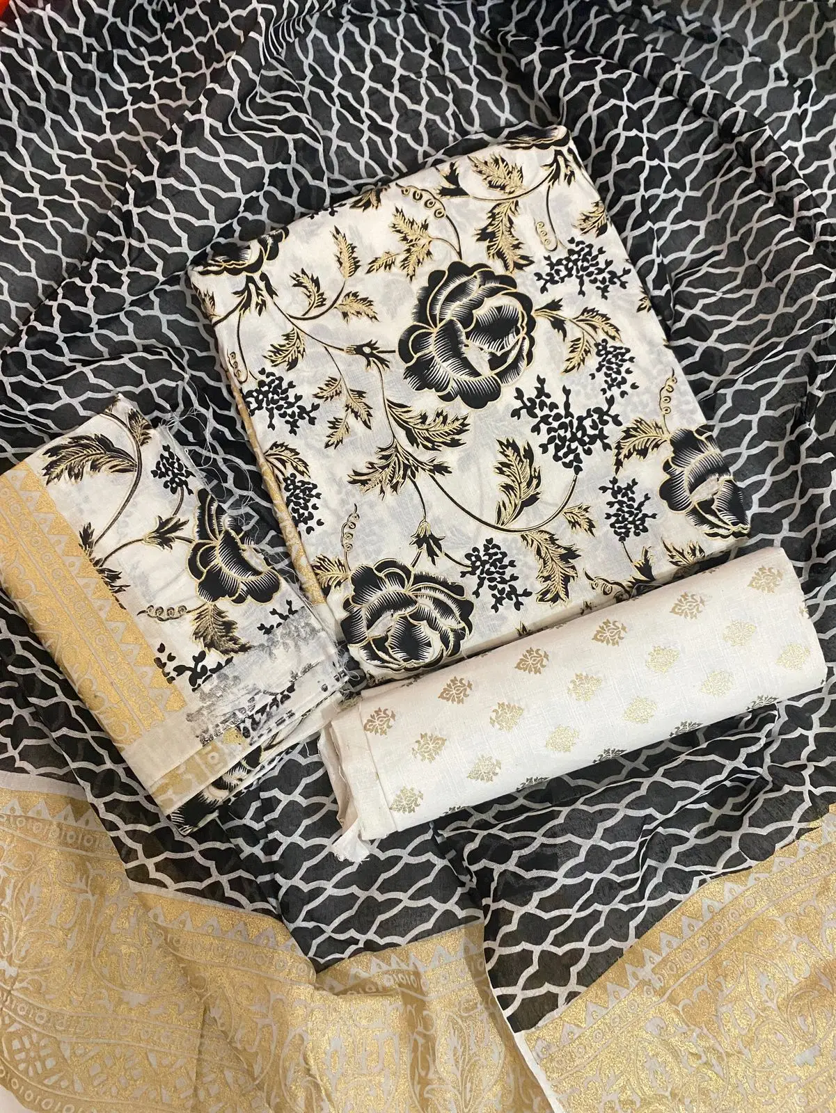 PURE KHADDI COTTON SCREEN PRINT 3PIC ID 2759