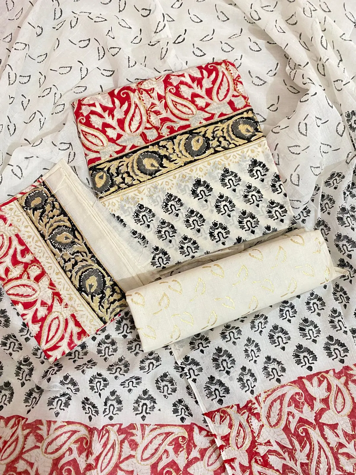 PURE KHADDI COTTON SCREEN PRINT 3PIC ID 2760